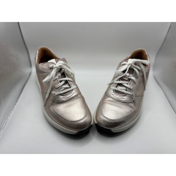 Rose gold Walking Shoe - Picture 1 of 3
